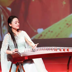 红色妖姬50分钟调教视频
